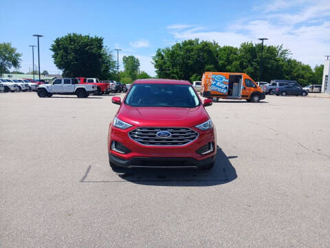 2022 Ford Edge Titanium