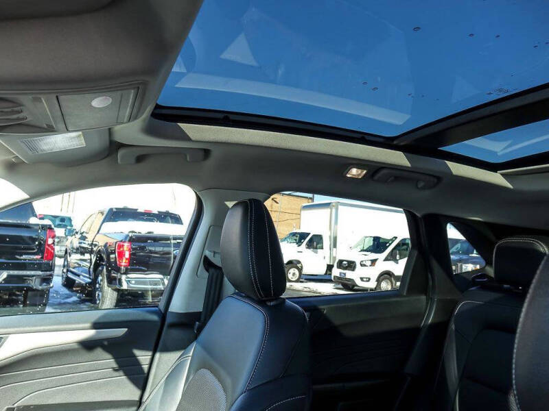 2022 Ford Escape SEL