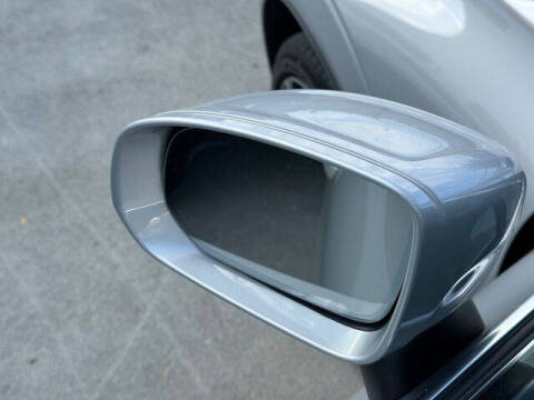 2023 Volvo XC60 B5 Ultimate Bright Theme