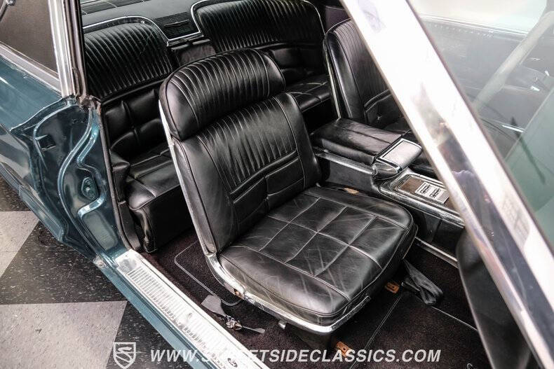 1966 Ford Thunderbird