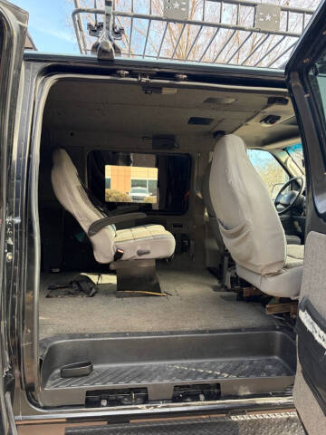 2003 Ford E-Series E-350 SD