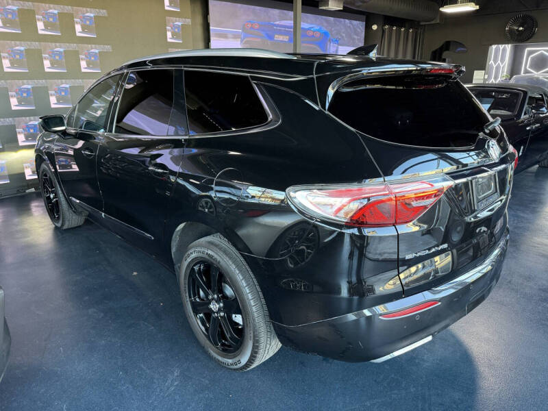 2023 Buick Enclave Essence