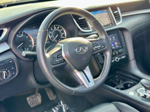 2019 Infiniti QX50 Essential