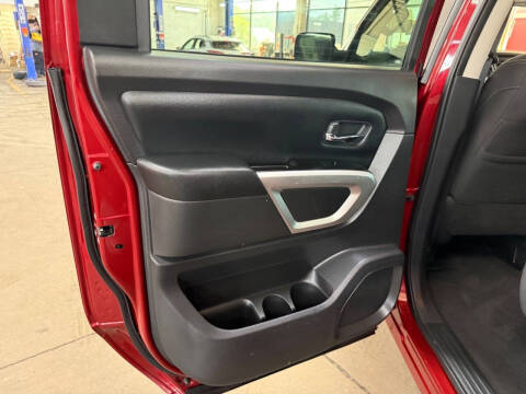 2019 Nissan Titan SV