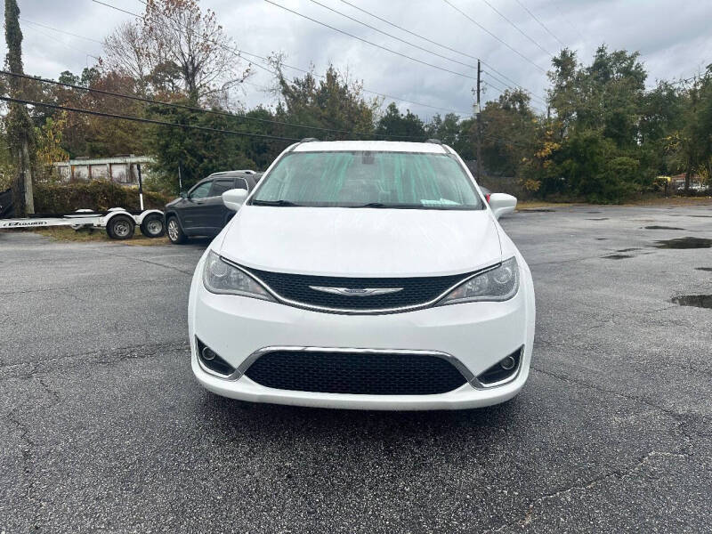 2017 Chrysler Pacifica Touring-L