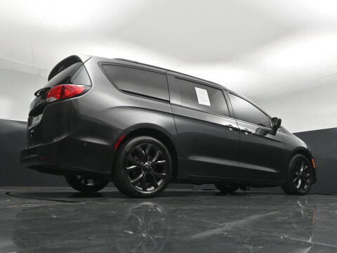 2019 Chrysler Pacifica Touring L Plus