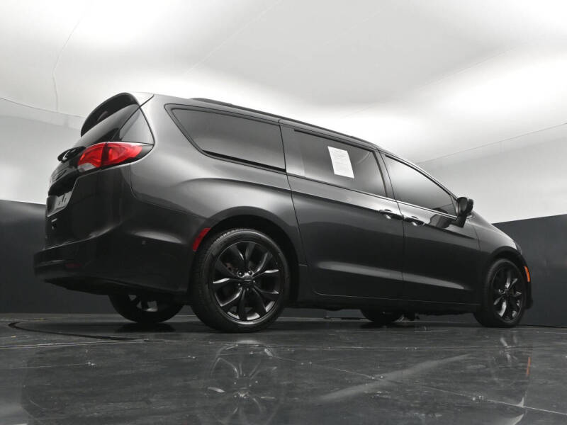 2019 Chrysler Pacifica Touring L Plus