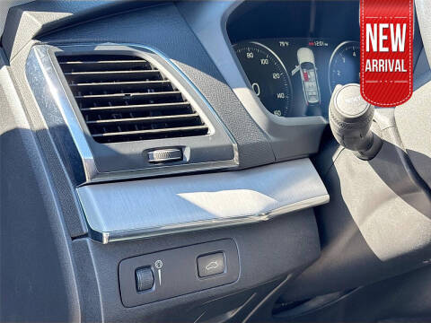 2021 Volvo XC90 T5 Momentum