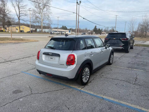 2016 MINI Hardtop 4 Door Cooper