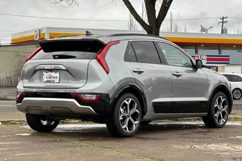 2025 Kia Niro SX Touring