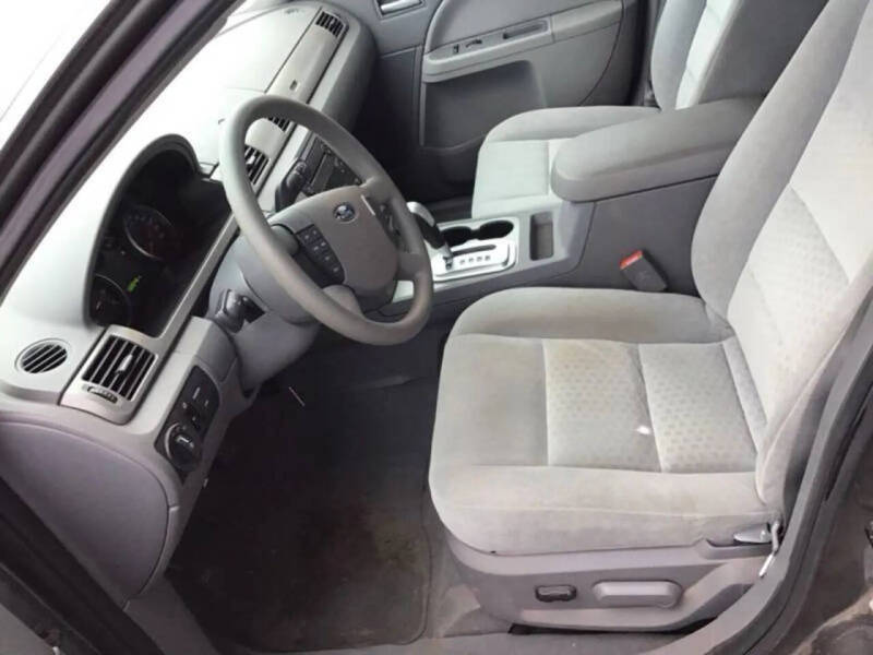 2005 Ford Five Hundred SE