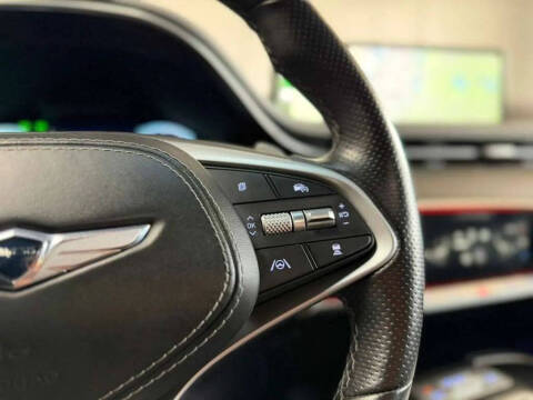 2023 Genesis GV70 2.5T Standard
