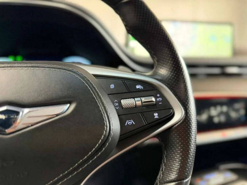 2023 Genesis GV70 2.5T Standard