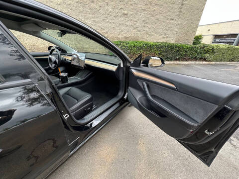 2021 Tesla Model 3 Standard Range Plus