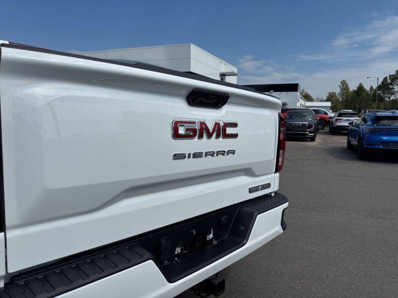 2026 GMC Sierra 1500 Elevation Standard