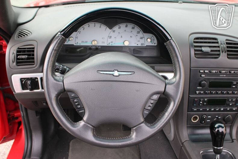 2002 Ford Thunderbird Deluxe