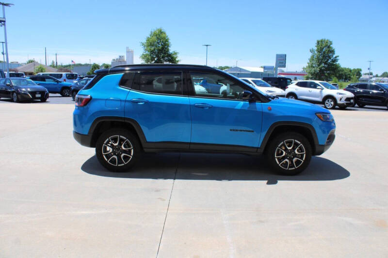 2025 Jeep Compass Trailhawk