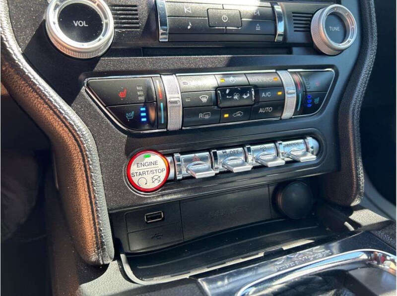 2015 Ford Mustang