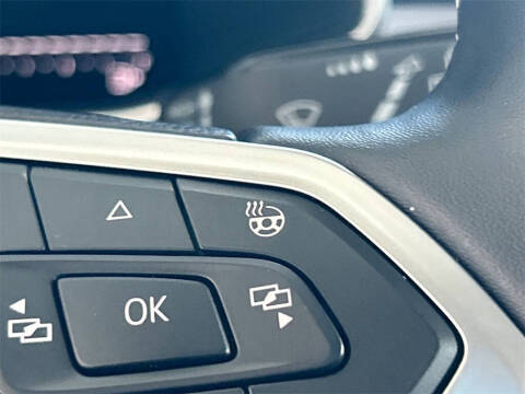 2025 Volkswagen Taos SE