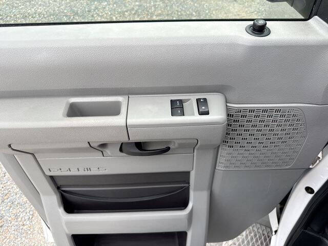 2014 Ford E-Series E-250