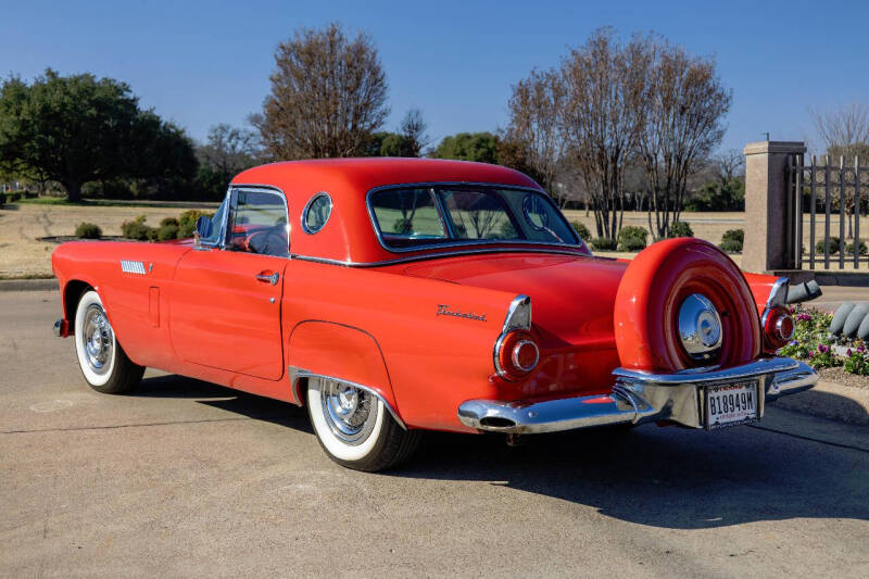1956 Ford Thunderbird