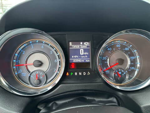 2014 Chrysler Town and Country Touring-L