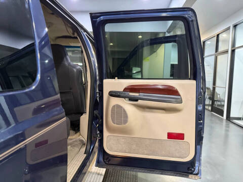 2005 Ford Excursion Eddie Bauer