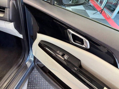 2022 Kia Carnival EX