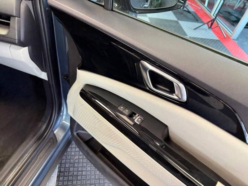 2022 Kia Carnival EX