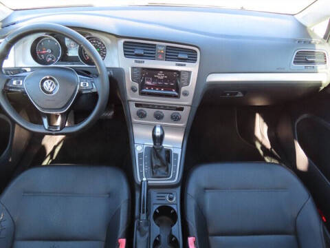 2015 Volkswagen Golf SportWagen TDI S