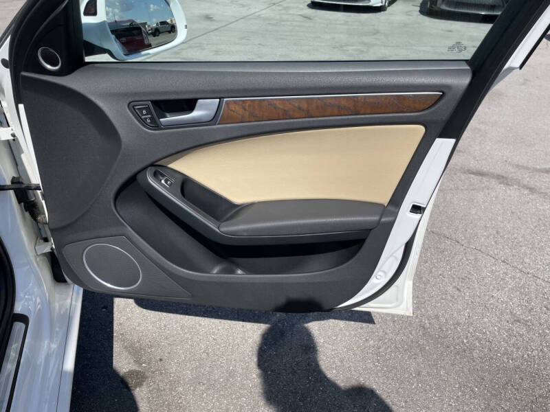 2015 Audi A4 2.0T quattro Premium Plus