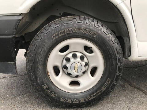 2024 Chevrolet Express 2500