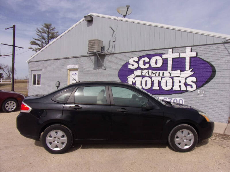 2009 Ford Focus for sale at SCOTT FAMILY MOTORS in Springville IA