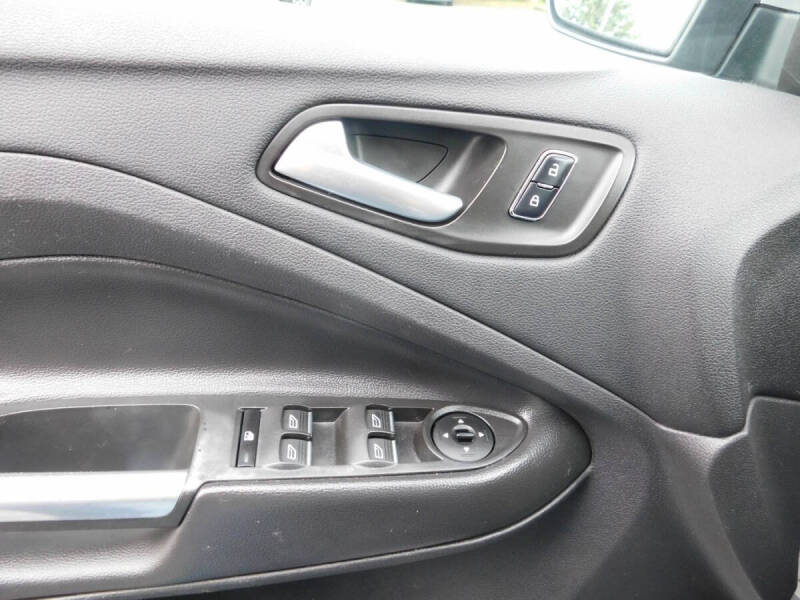 2016 Ford C-MAX Hybrid SE