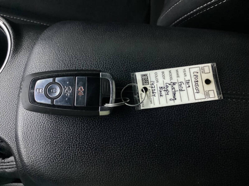 2019 Ford Mustang EcoBoost