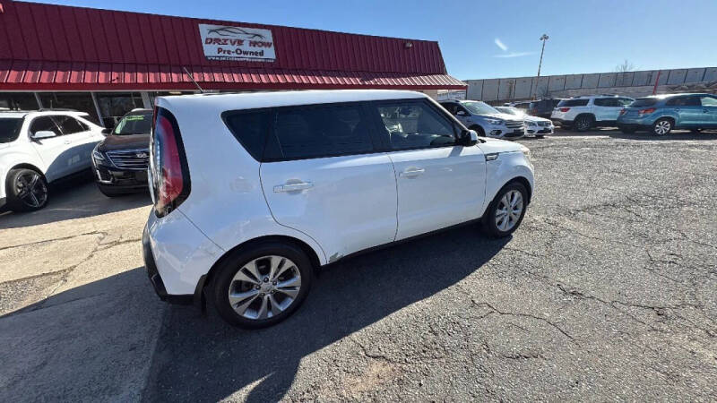 2016 Kia Soul +