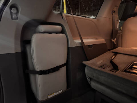 2020 Toyota Sienna XLE 8-Passenger