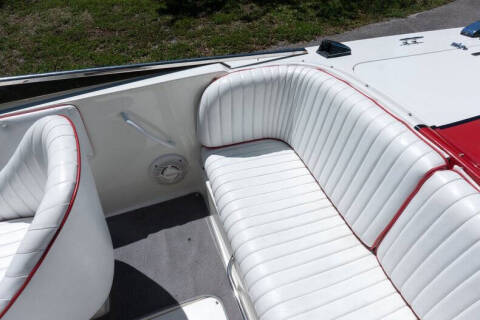 1994 Donzi Marine Classic 22