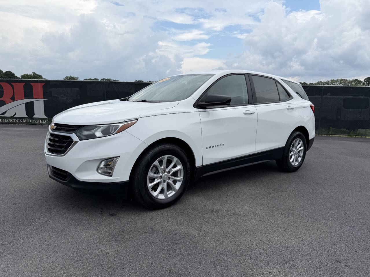 White 2020 Chevrolet Equinox LS LS 4dr SUV w/1LS 2
