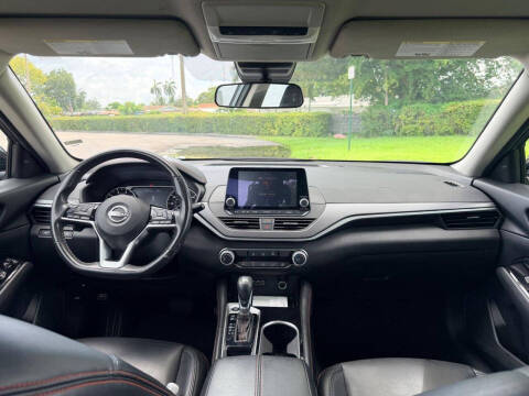 2024 Nissan Altima 2.5 SR