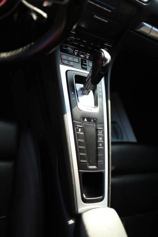 2019 Porsche 718 Cayman