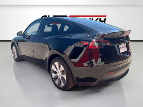 2024 Tesla Model Y Long Range
