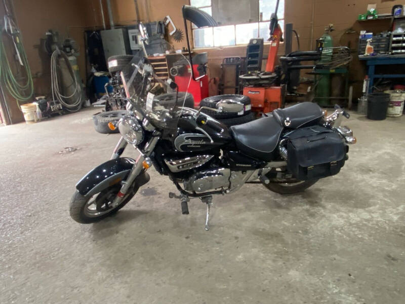 2012 Hyosing Aguila
