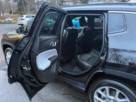 2023 Jeep Compass Latitude Lux