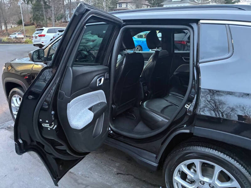 2023 Jeep Compass Latitude Lux