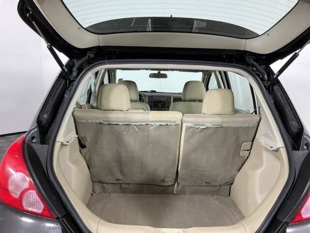 2011 Nissan Versa 1.8 SL