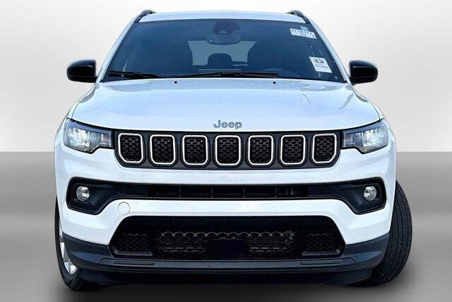 2023 Jeep Compass Latitude Lux