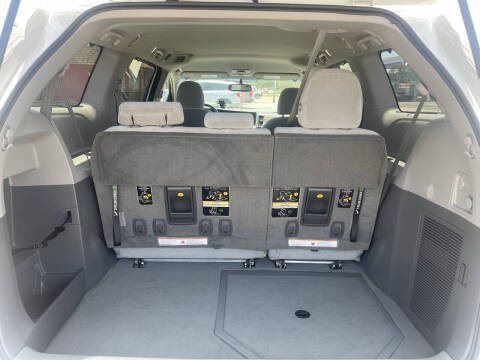 2015 Toyota Sienna LE Mobility 7-Passenger