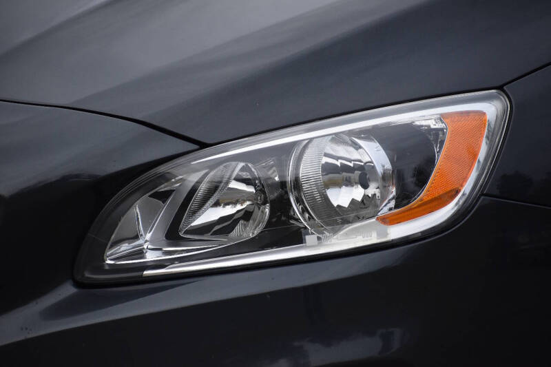 2015 Volvo S60 T5 Premier Plus