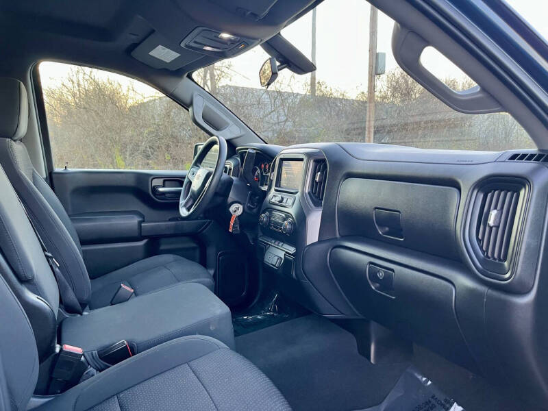 2020 Chevrolet Silverado 1500 Custom